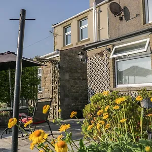 https://3-guys-cottages-skipton.yorkshirehotels.net